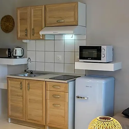 Lamprini's Deluxe بيت ريفي لايميناس