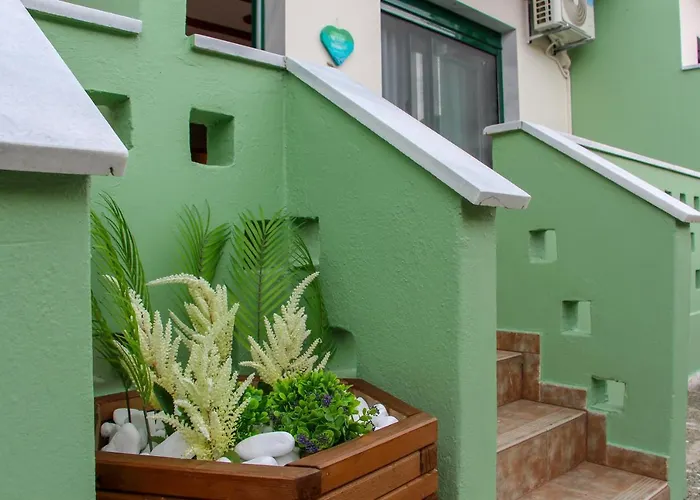 Lamprini's Deluxe Han