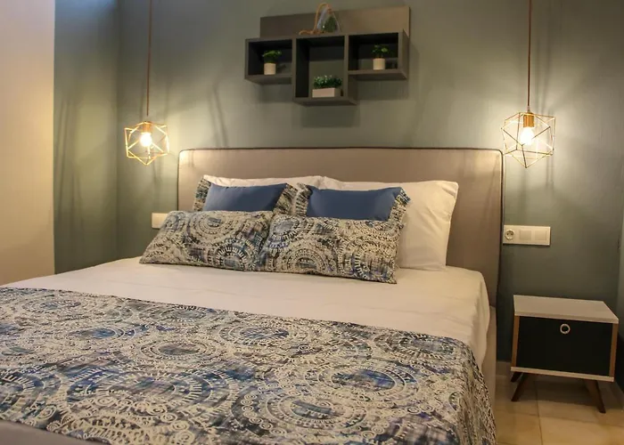 Lamprini's Deluxe Han