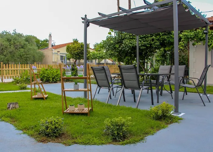 Lamprini's Deluxe Han