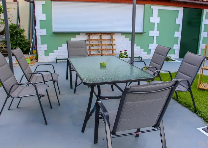 Lamprini's Deluxe Han *