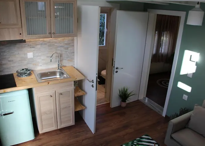 Lamprini's Deluxe Han