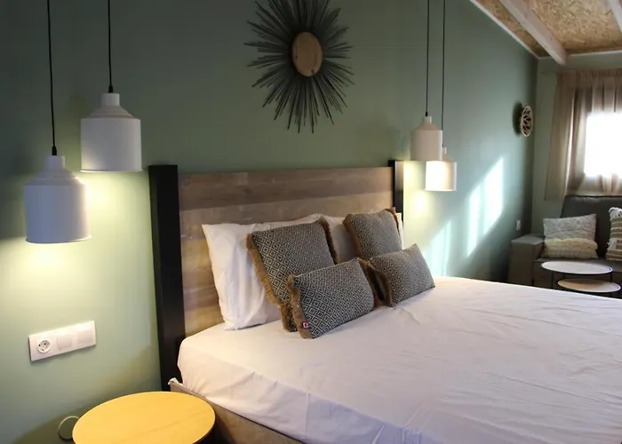 Han Lamprini's Deluxe Limenas (Thasos)