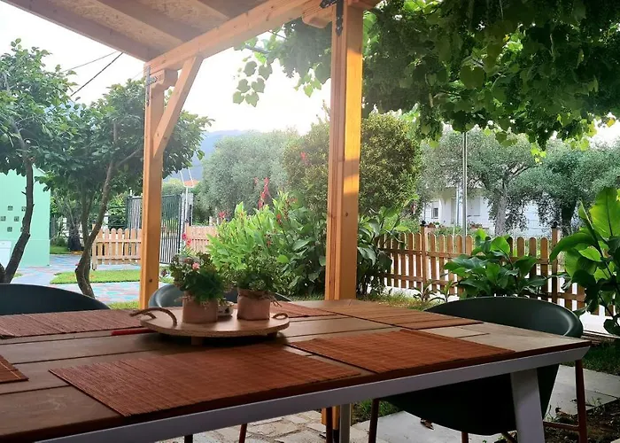 Lamprini's Deluxe * Limenas (Thasos)