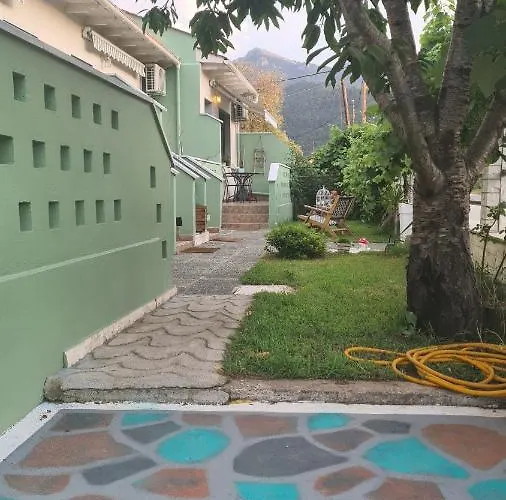 Han Lamprini's Deluxe *