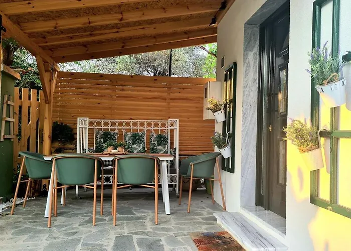 Lamprini's Deluxe Han Limenas (Thasos)